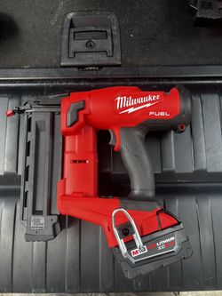 Milwaukee 18G Brad nailer 5.0