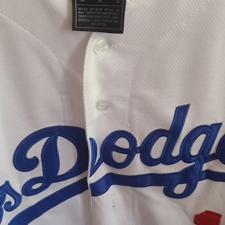 Camisa De Los Dodgers Talla 44 G for Sale in Lynwood, CA - OfferUp