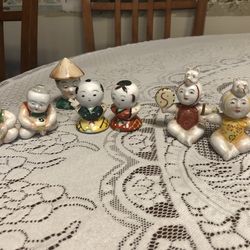 Salt and pepper shakers