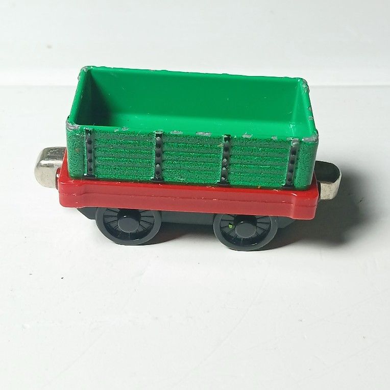 Mattel 2003 Thomas & Friends Trackmaster Push Along Metal  Cargo Car Magnetic 