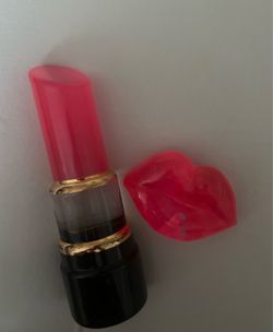 Kosta Boda Makeup lipstick and lips glass sculpture