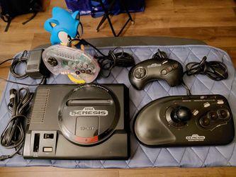 Sega Genesis Origjnal Onwer. (Untested) Bundle