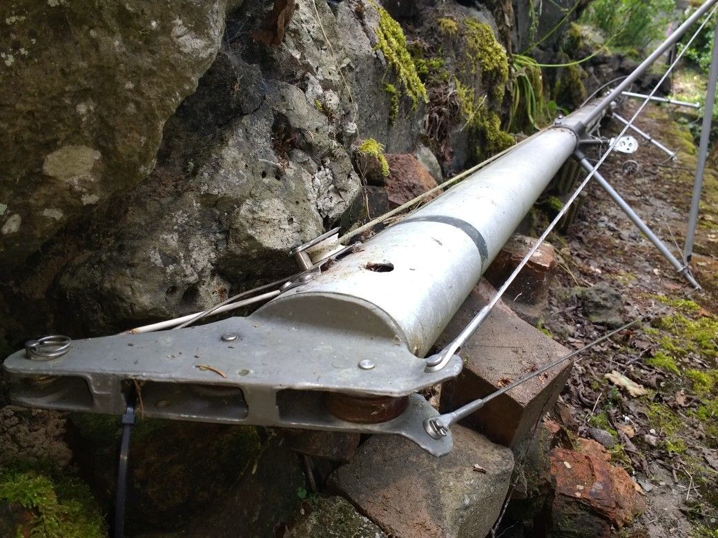 Sailboat Mast & pictured hardware