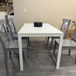 Dining Table w/ Chairs