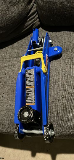 Duralast 2 1/2 Ton Hydraulic Jack and Stand Kit