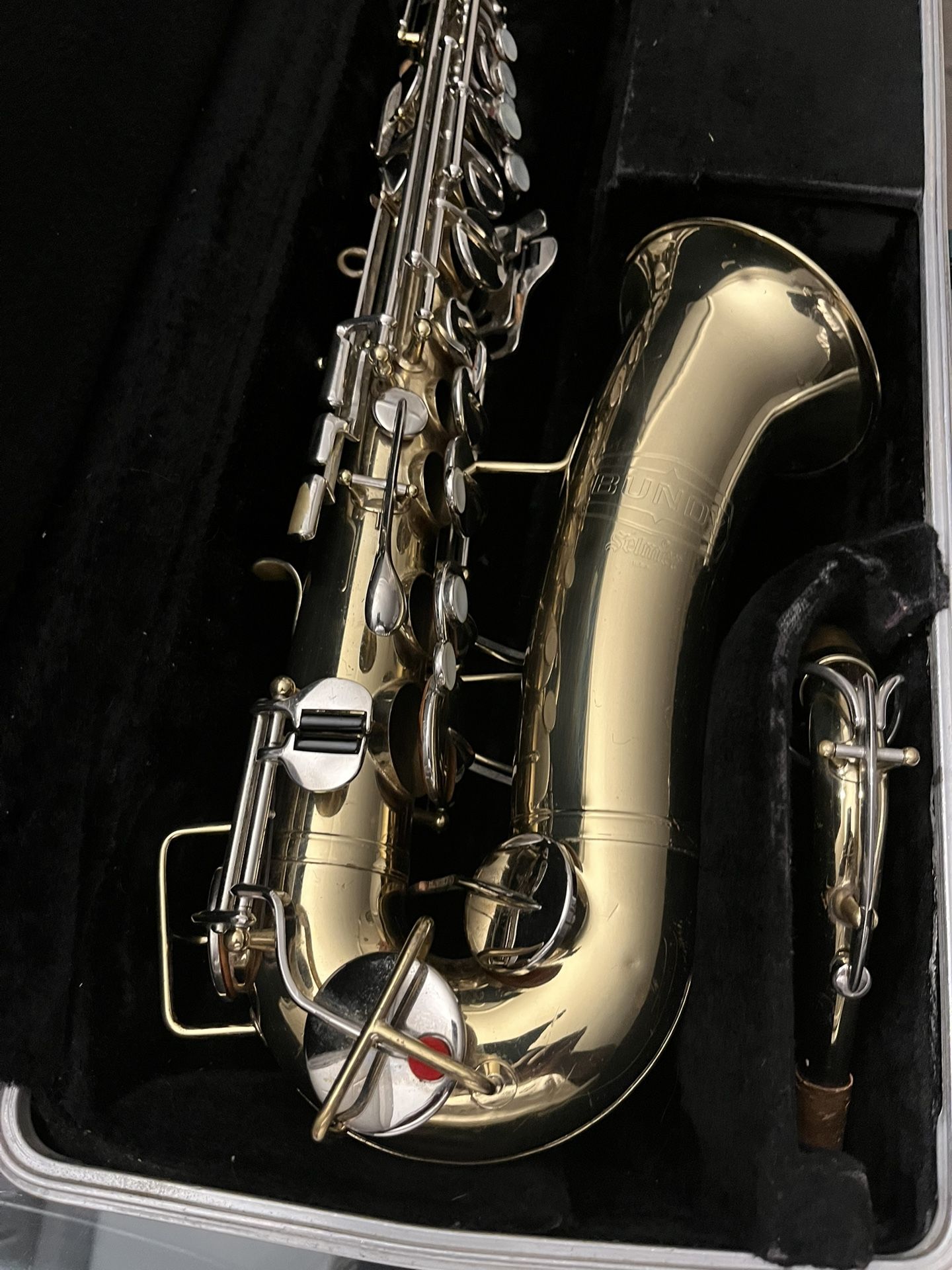 SAXOPHONE