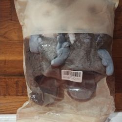 NEW - SLIPPERS -10-11 (44-45)