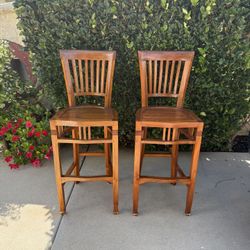 2 Bar stools ( Bar Height)