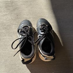 Black And White Adidas Icon Baseball Cleats Size 3.5Y