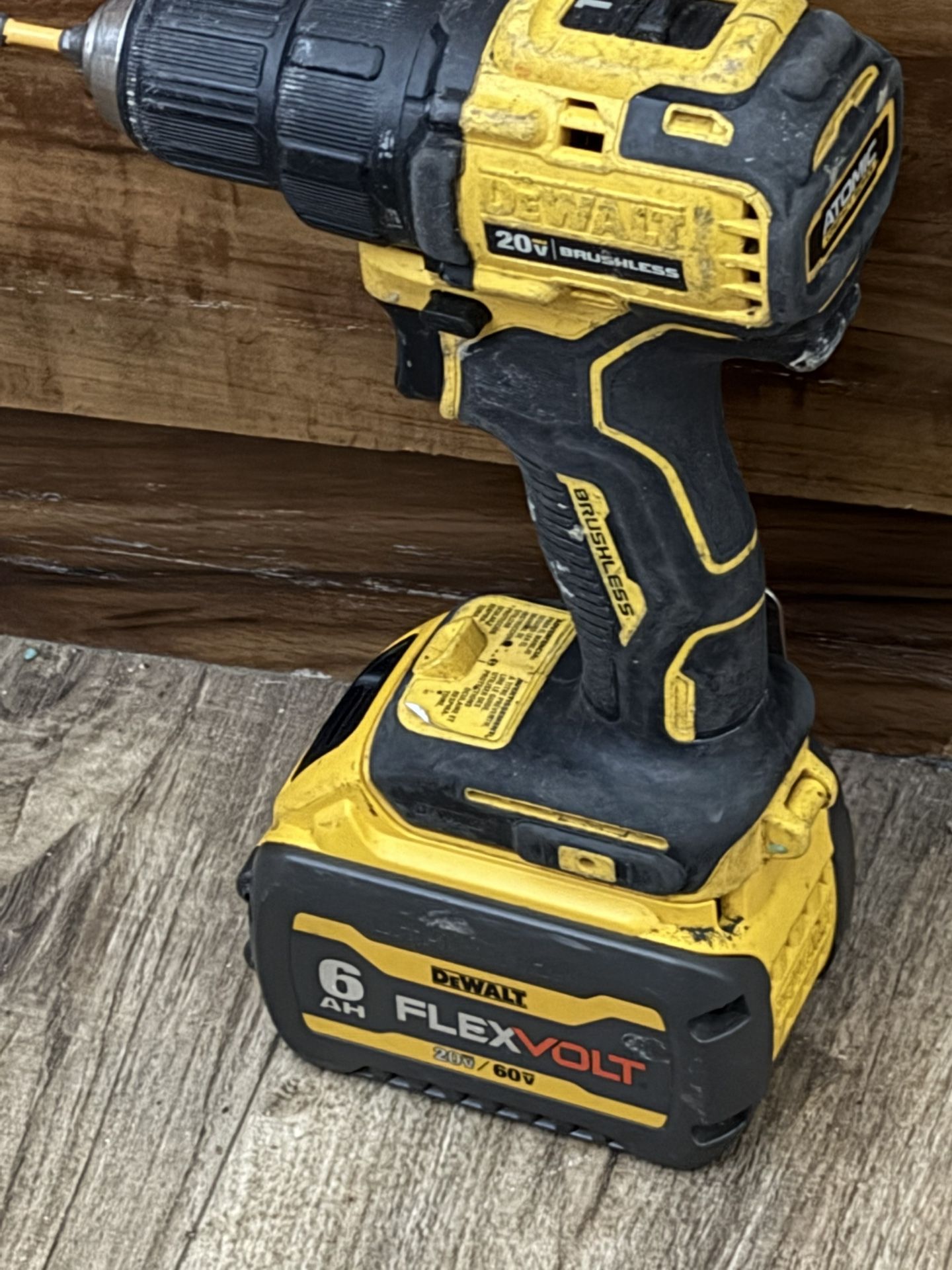 Dewalt 20 Volt Battery With Charger And Drill