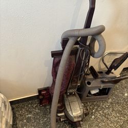 Kriby G5 Vacuum Cleaner With Substantial Accessory Kit