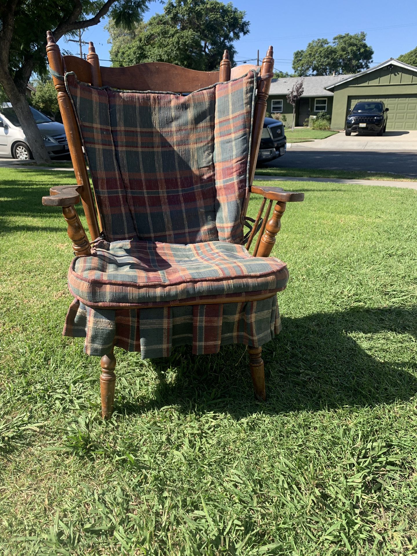 Vintage rocking chair. 1968 Robinson’s furniture mfg.