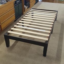 Twin Wood Platform Bed