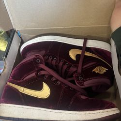 Air Jordan 1 Heiress GG “velvet”