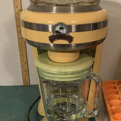 MARGARITAVILLE FROZEN DRINK MAKER