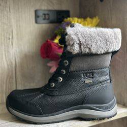 Boots 🥾 UGG Size 6 Talla 6 