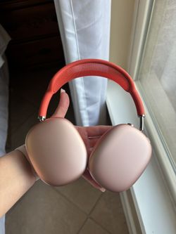 AirPods Max In Pink