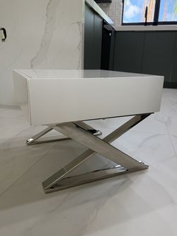 White High-Gloss End Table / Nightstand - Chrome X-Base, Modern Glam