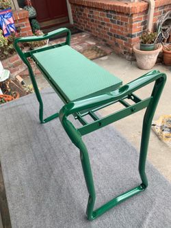 Portable garden seat/ kneeler