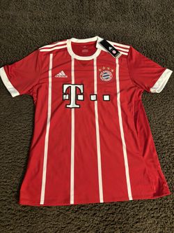 Bayern Munich 17/18 Home Jersey NWT M