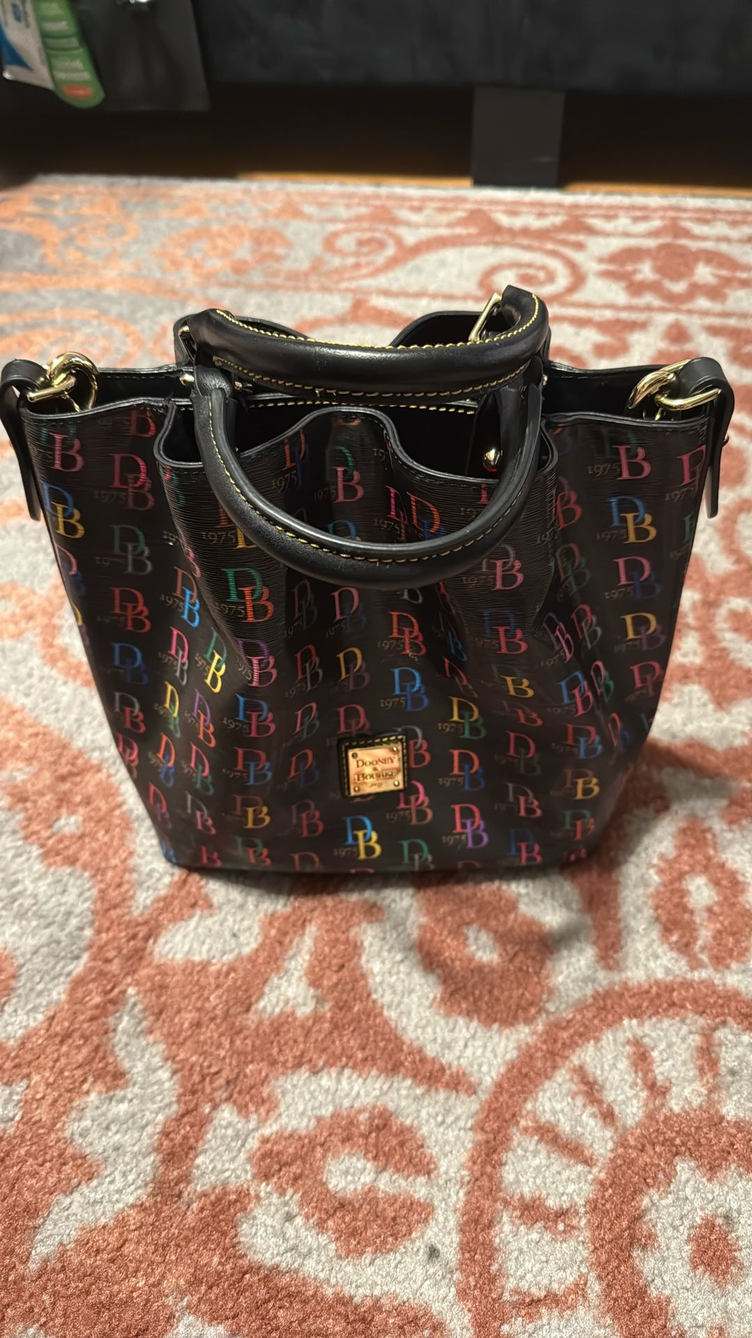 Dooney & Bourke