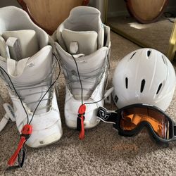 Women’s Snowboard Gear Set – Burton Boots (US 9) + Giro Helmet, Goggles