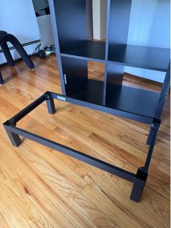 Kallax base on legs