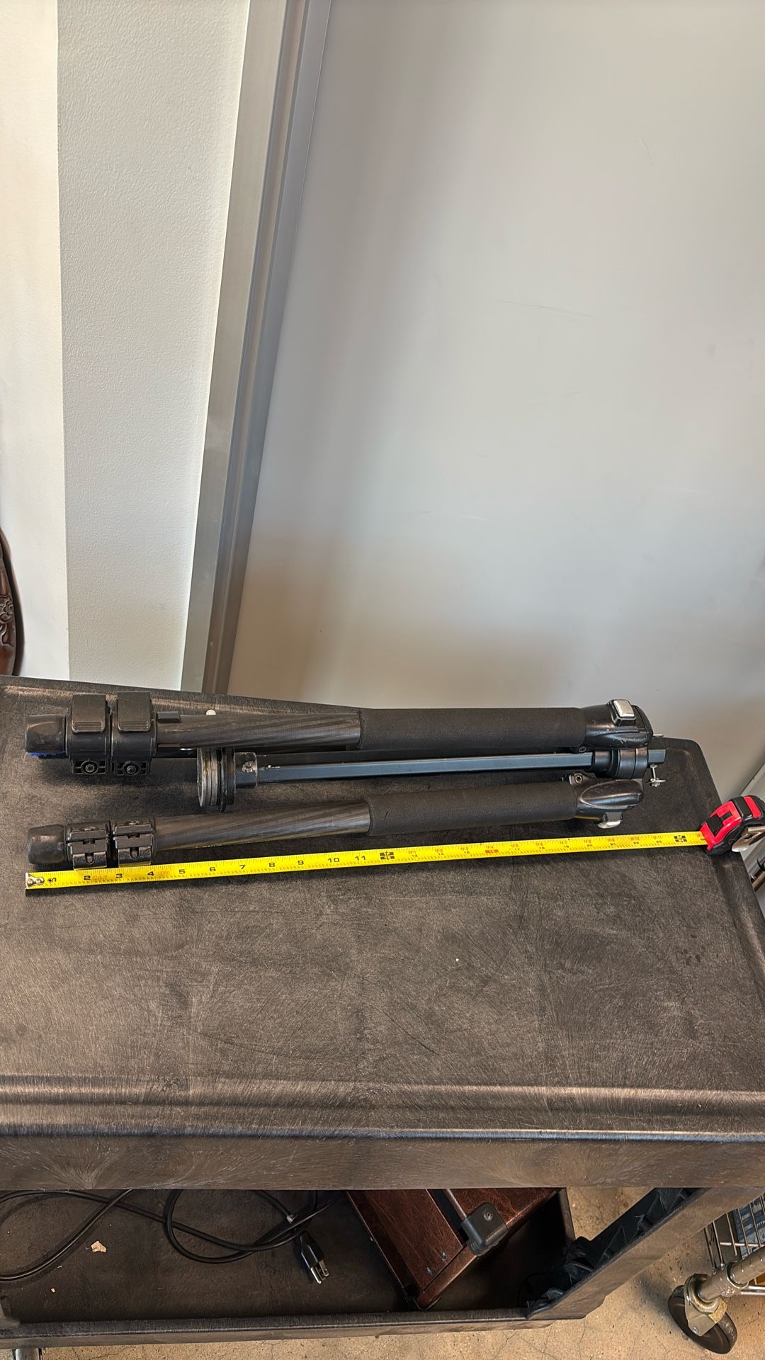 23in Expandable Tripod