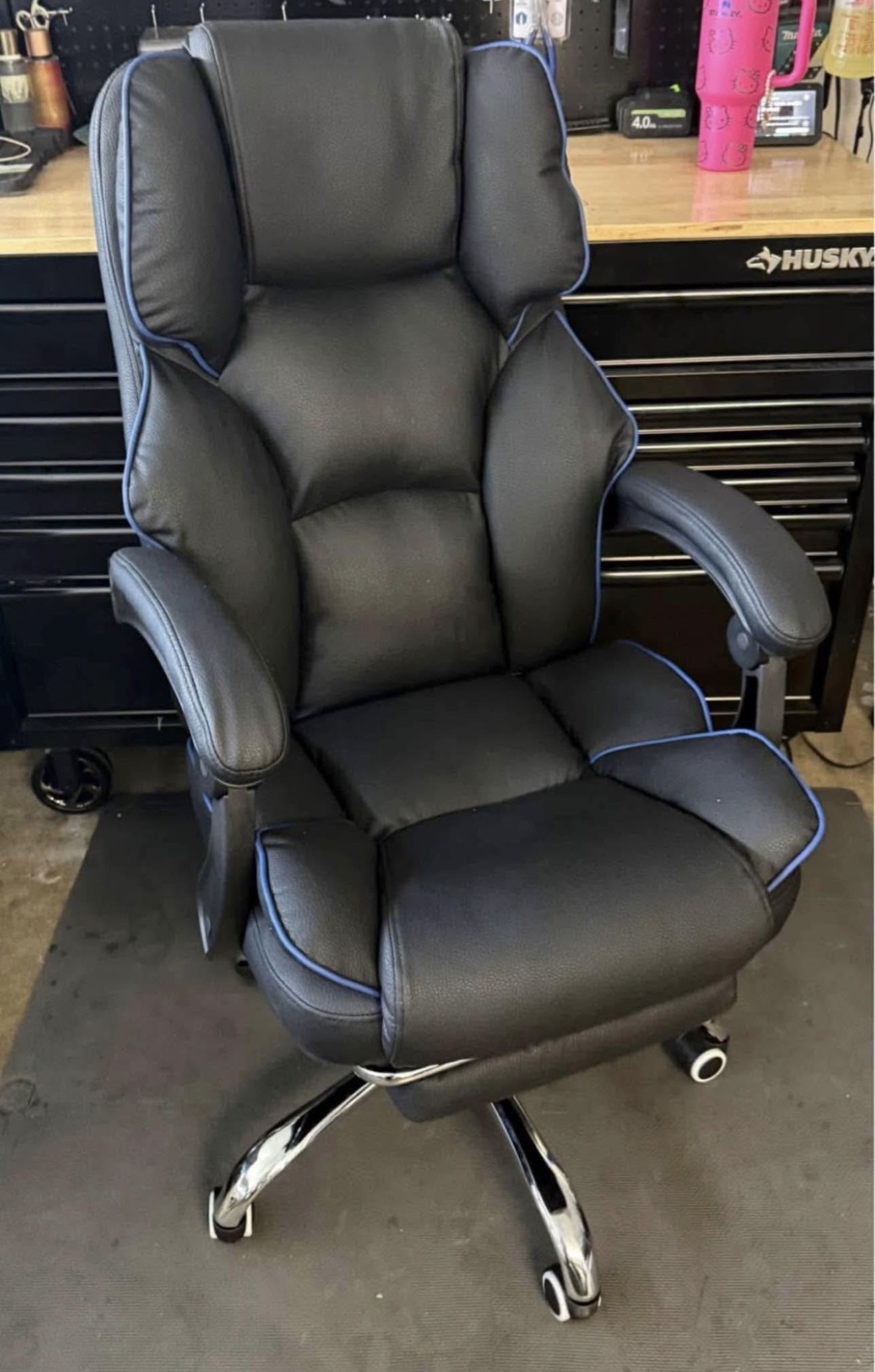 Office Chair with Footrest