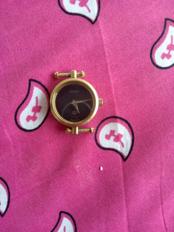 Watch Females Gucci 
