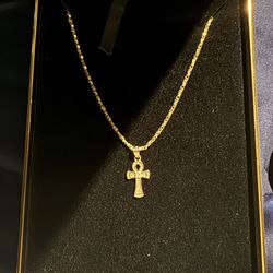 Solid Gold Rope Chain With Medallion 