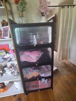 Stoage rack with doors