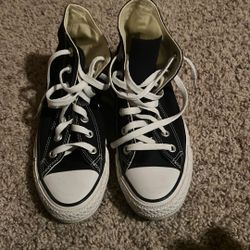 Converse Chuck Taylor low tops