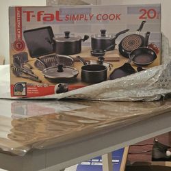 Brand New T-fal 20-Piece Cookware Set (Nonstick)