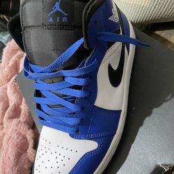 Royal Blue Jordan 1st