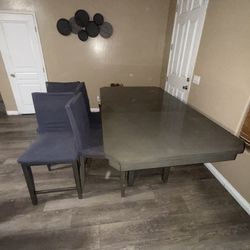 Dining room table