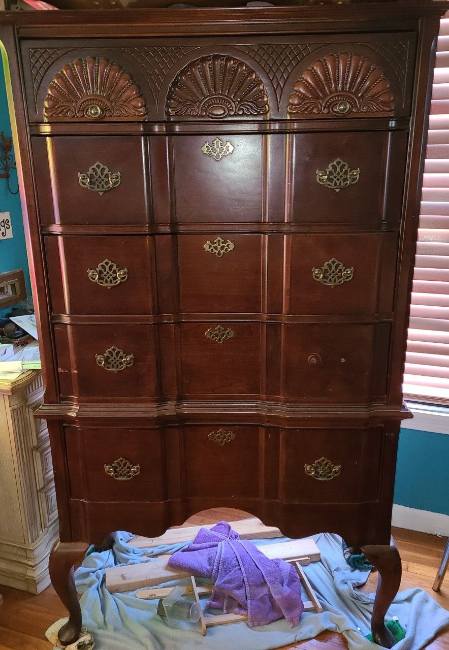 Dresser Cherry Wood