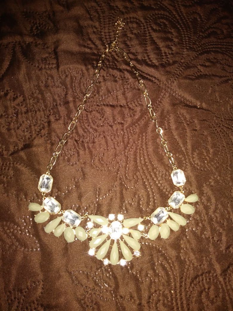 Collar color gris