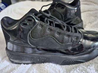Jordan Max Aura 2 triple black
