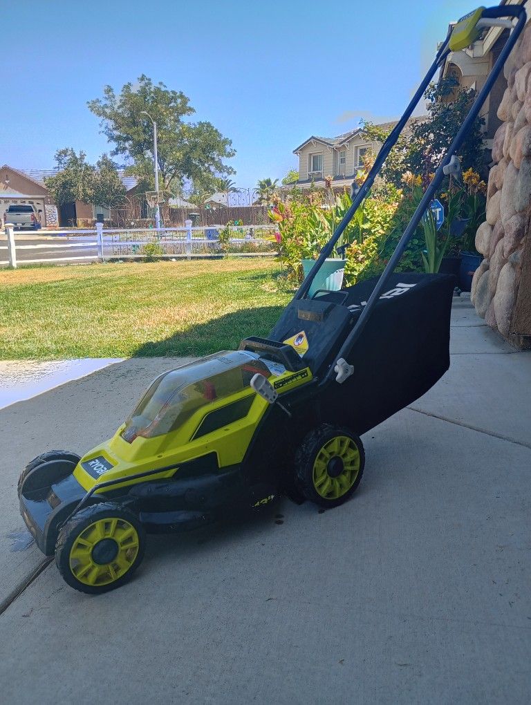 🌿 FOR SALE: Ryobi 18V 13” Lawn Mower – $110