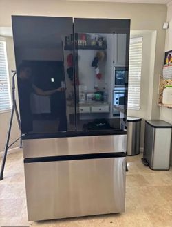 Samsung Bespoke family hub smart  Refrigerator