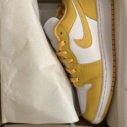 Air Jordan 1 Low White Pollen 4.5Y