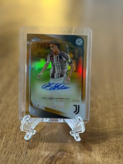 Kenan Yildiz 2025-26 Topps Chrome UEFA Club Competitions Auto Gold 31/50