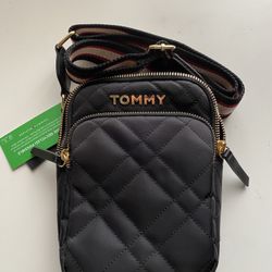 NEW Tommy Hilfiger Nylon Shoulder Bag Black