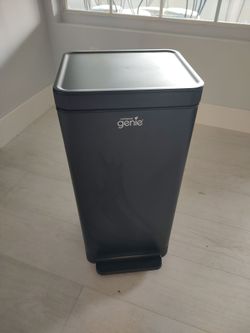 Kitchen Compost Bin, Black Stainless-Steel Large, 3.6 Gallon, Indoor Odorless Composting, Hands-Free, Washable Parts, Includes Tear-Off Compostable Ba