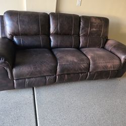 Comfortable Couch With Recliner On Both Ends
