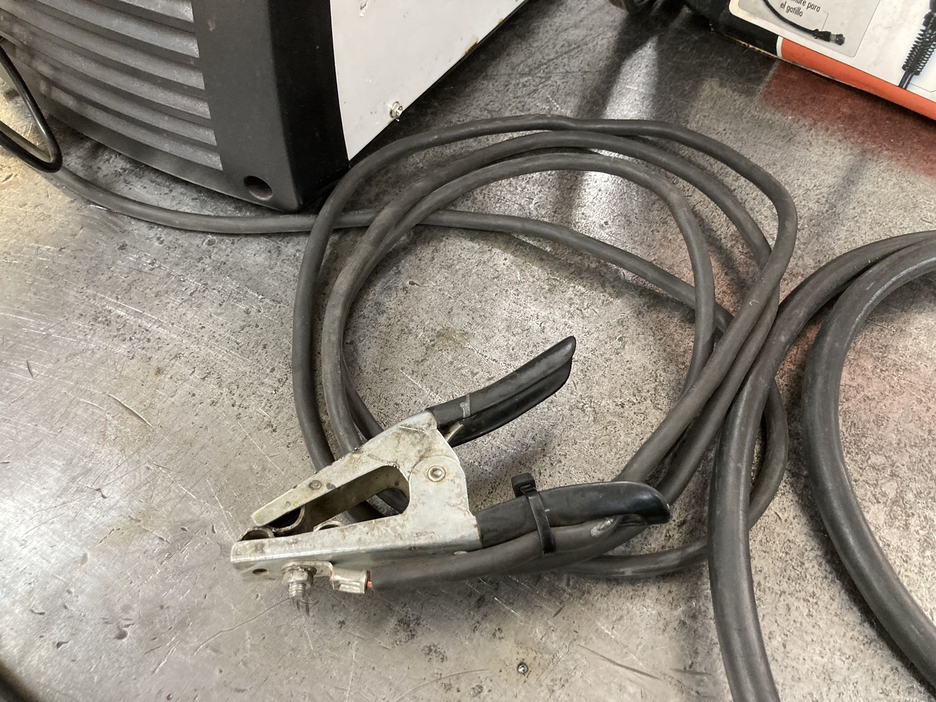 Hobart 190 Mig Wire Welder 230V w/ FREE Spoolgun for Sale in Las Vegas
