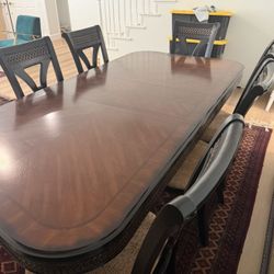 Dining Room Set 