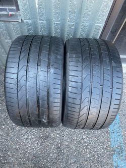 305 30 20 Pirelli pzero tires set of 2