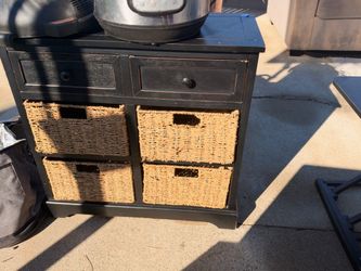Storage cabinet